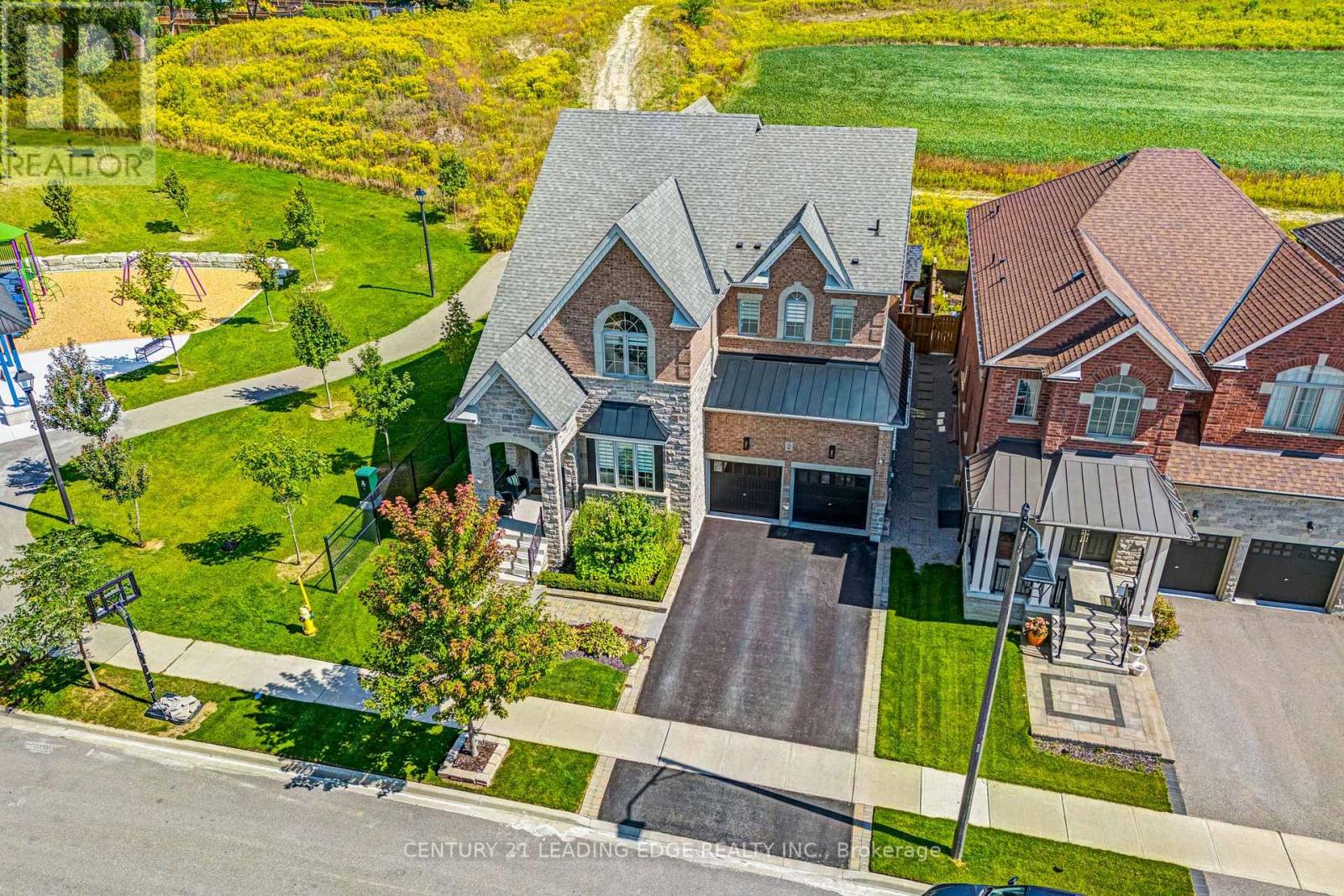 56 Walter Tunny Crescent, East Gwillimbury, Ontario  L9N 0R4 - Photo 2 - N13758540