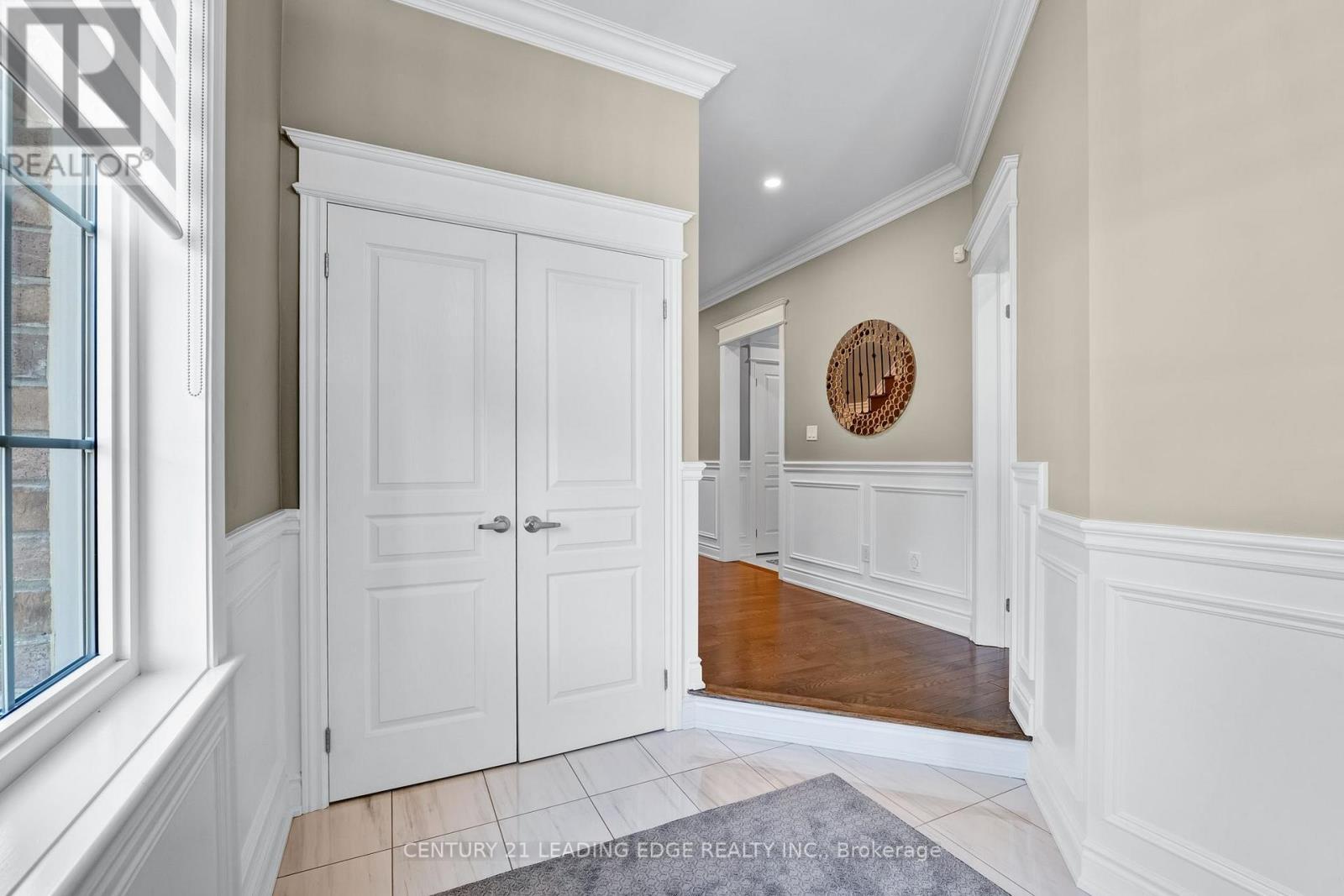 56 Walter Tunny Crescent, East Gwillimbury, Ontario  L9N 0R4 - Photo 3 - N13758540