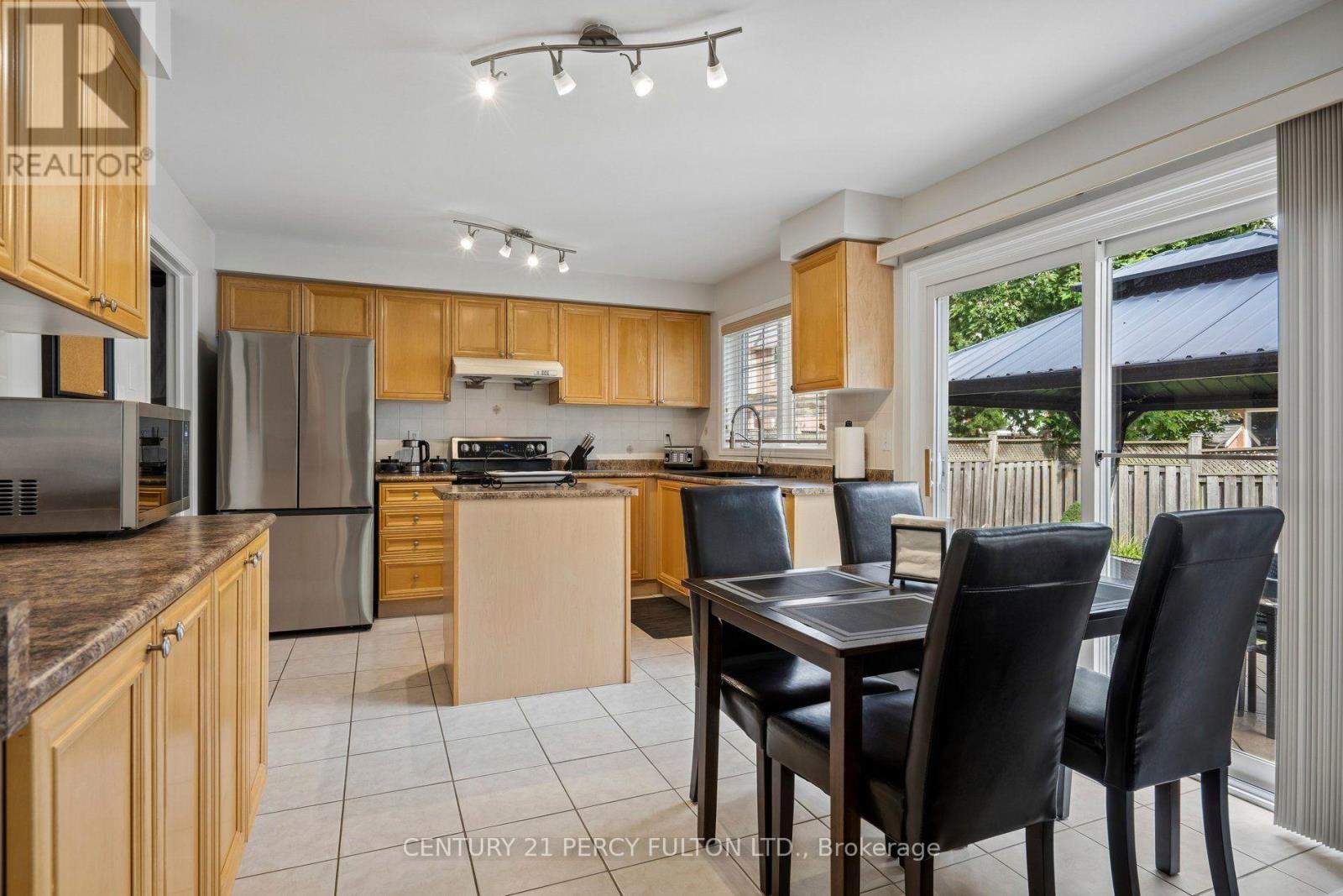 33 Redbud Street, Markham, Ontario  L6E 1G3 - Photo 11 - N13758582