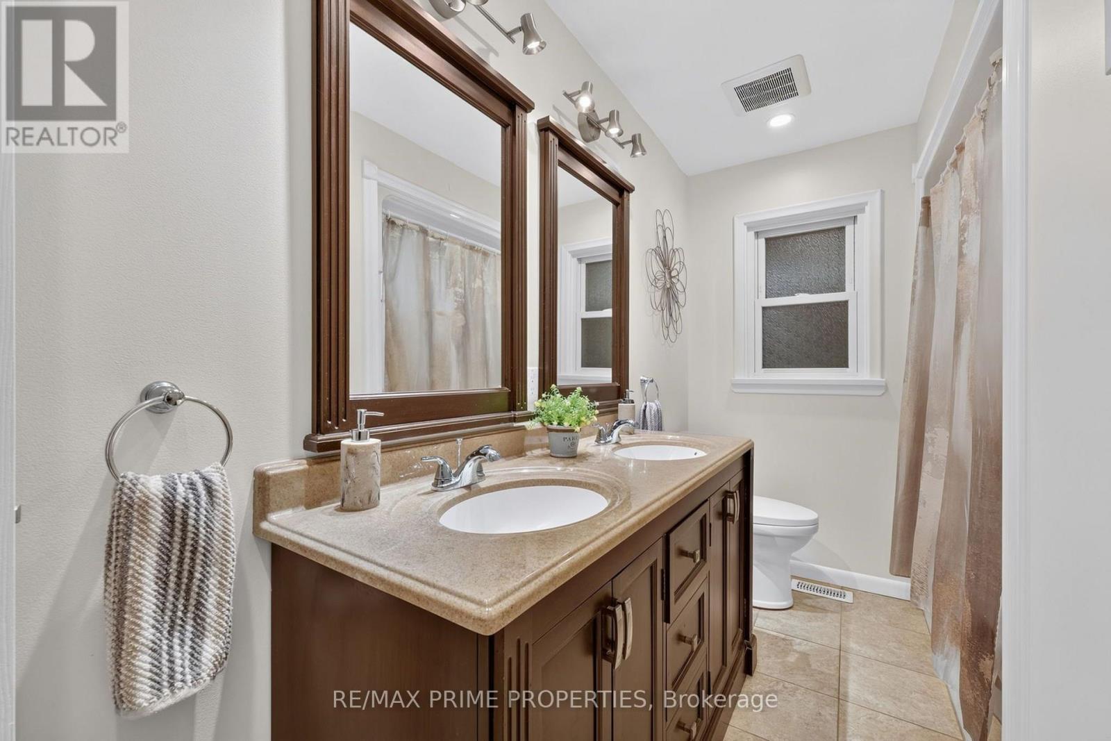 19011 Ninth Line, East Gwillimbury, Ontario  L0G 1M0 - Photo 17 - N13758594