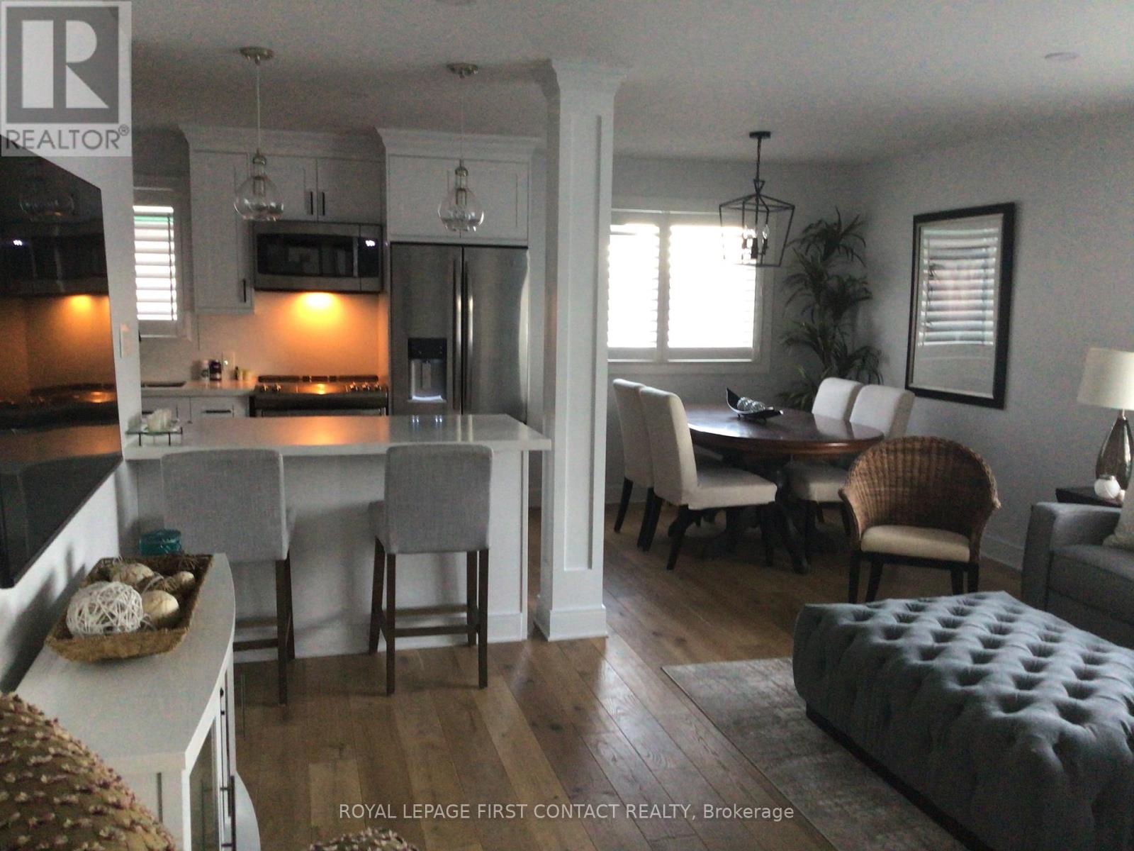 60 Rose Street, Barrie, Ontario L4M 2T2 - Photo 9 - S13758438