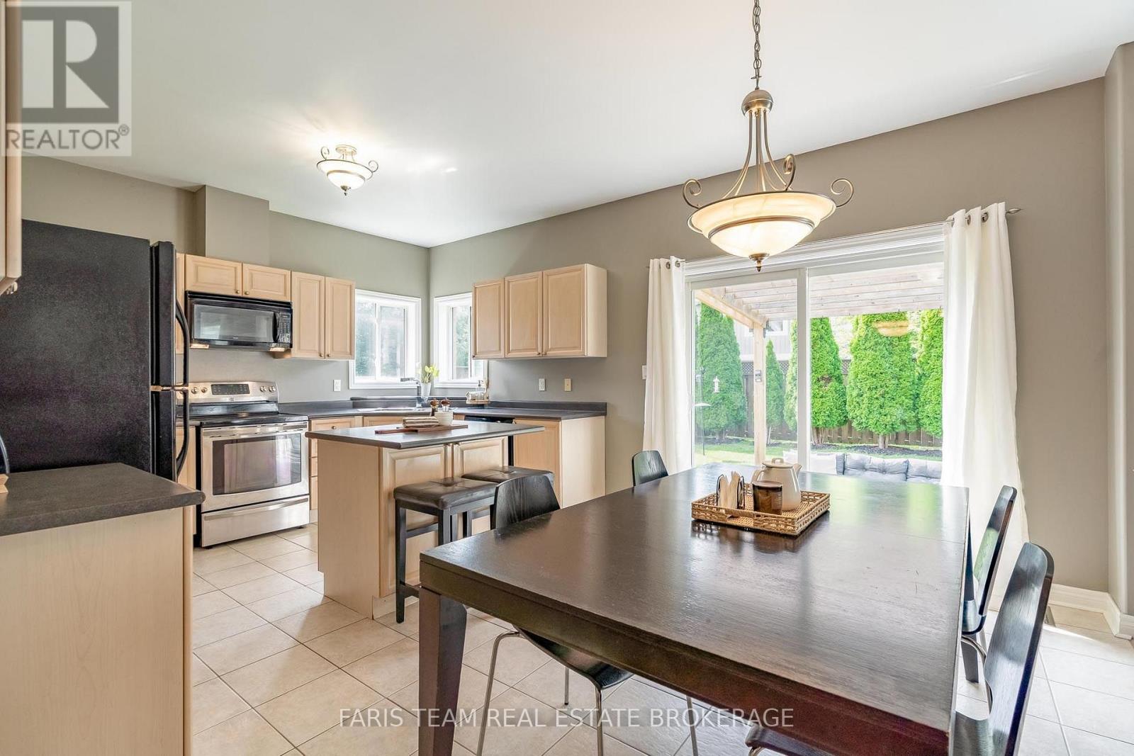 24 Pepin Court, Barrie (Innis-Shore), Ontario  L4M 7J4 - Photo 10 - S13758542