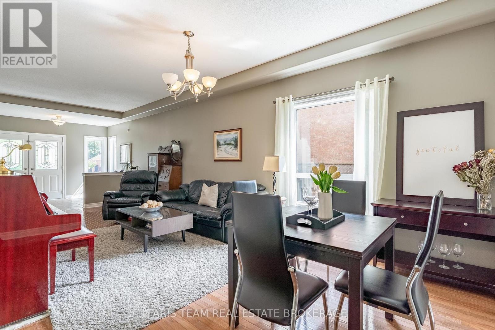 24 Pepin Court, Barrie (Innis-Shore), Ontario  L4M 7J4 - Photo 15 - S13758542