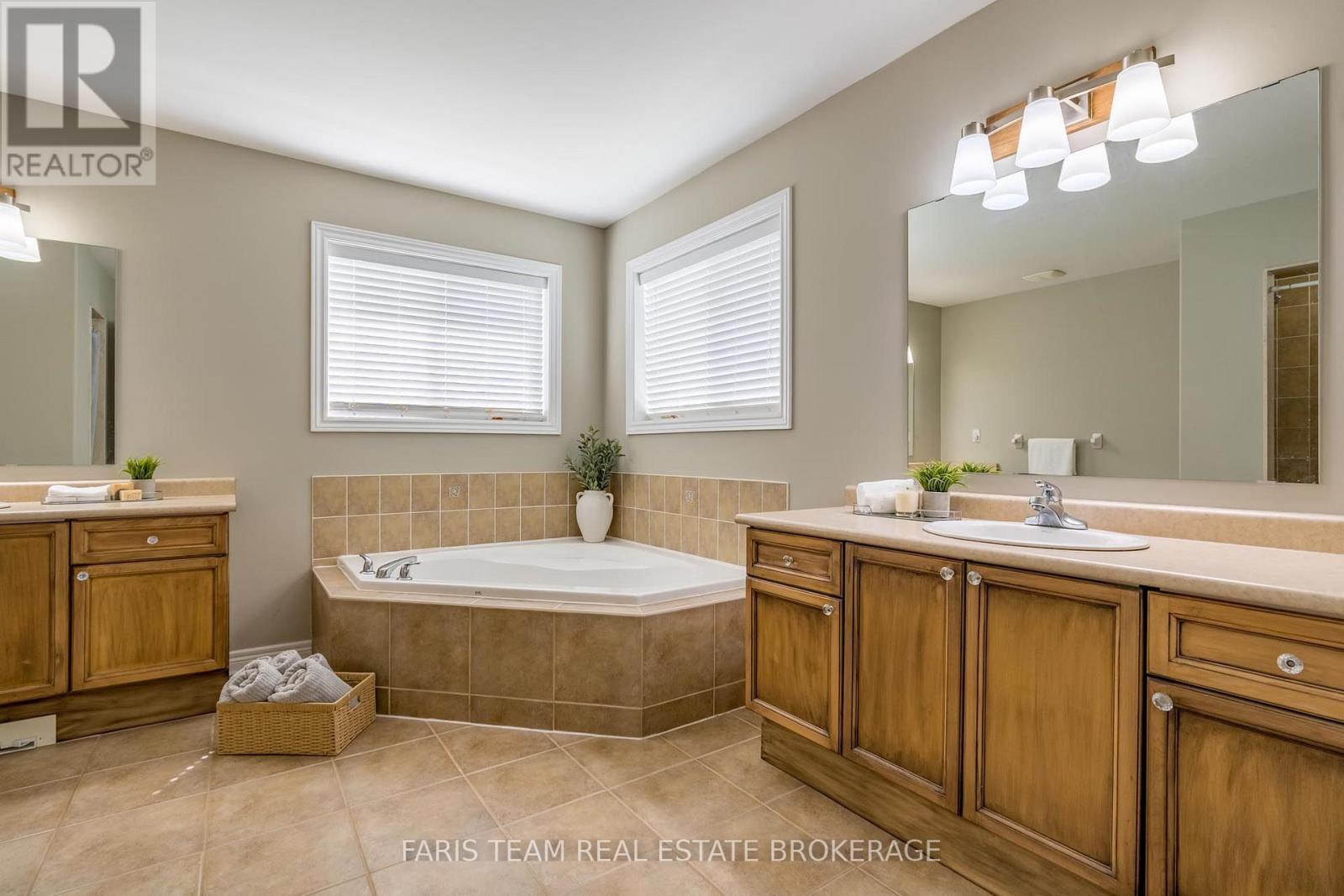 24 Pepin Court, Barrie (Innis-Shore), Ontario  L4M 7J4 - Photo 25 - S13758542