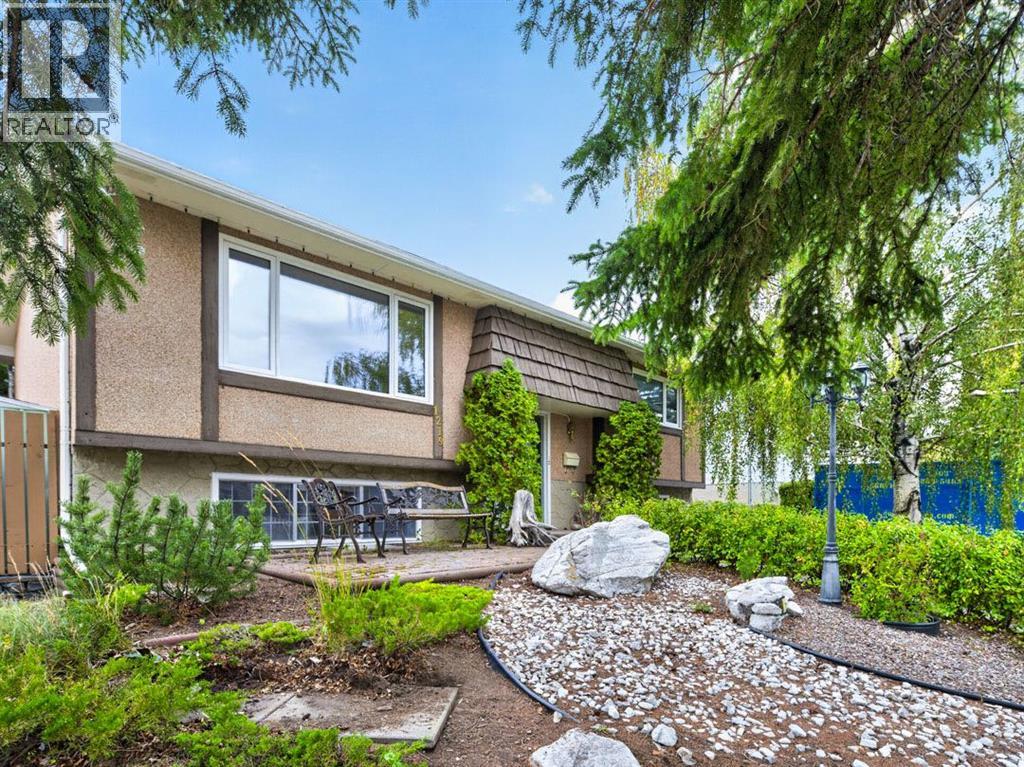 1219 Hunterquay Hill NW, Calgary, Alberta  T2K 4T3 - Photo 3 - A2342711