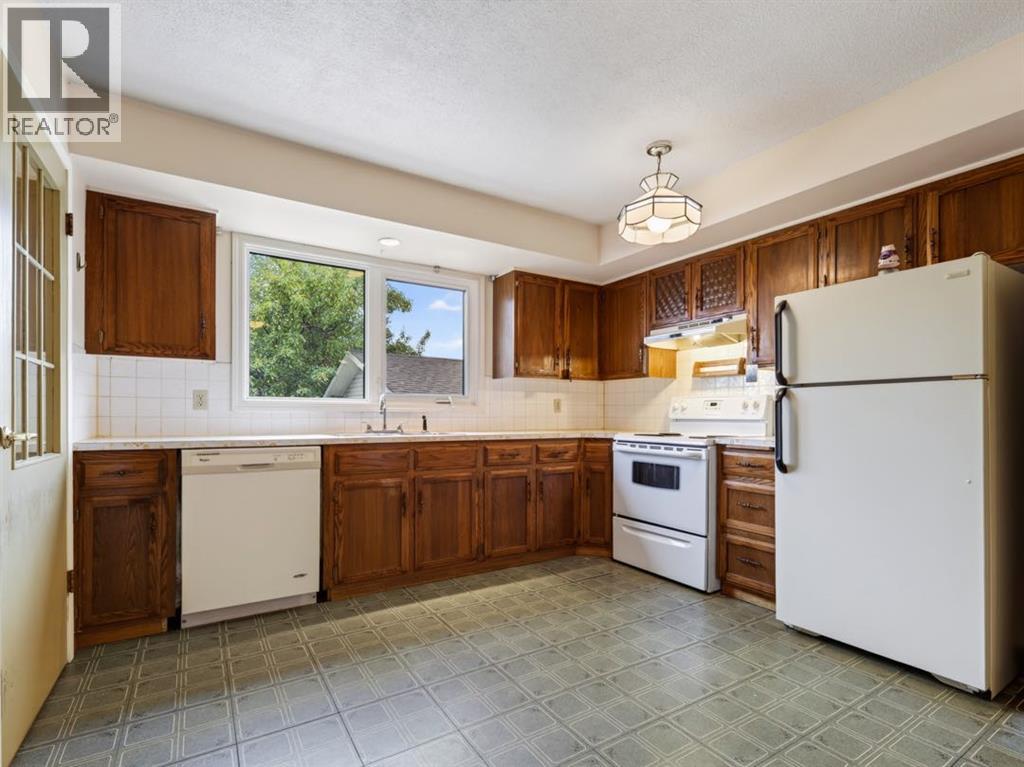 1219 Hunterquay Hill NW, Calgary, Alberta  T2K 4T3 - Photo 22 - A2342711