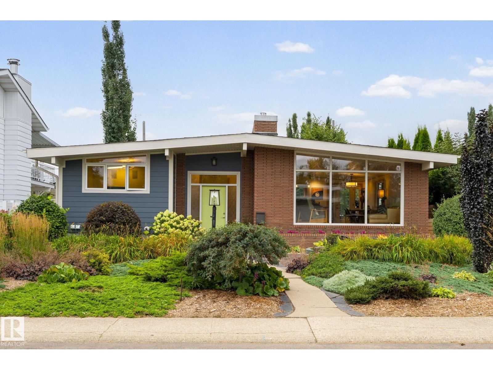 7415 ROWLAND RD NW, Edmonton, Alberta