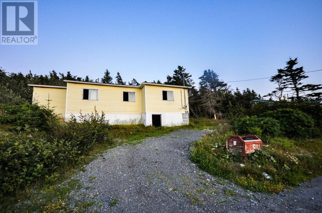 52-54 New Settlement Hill, Freshwater