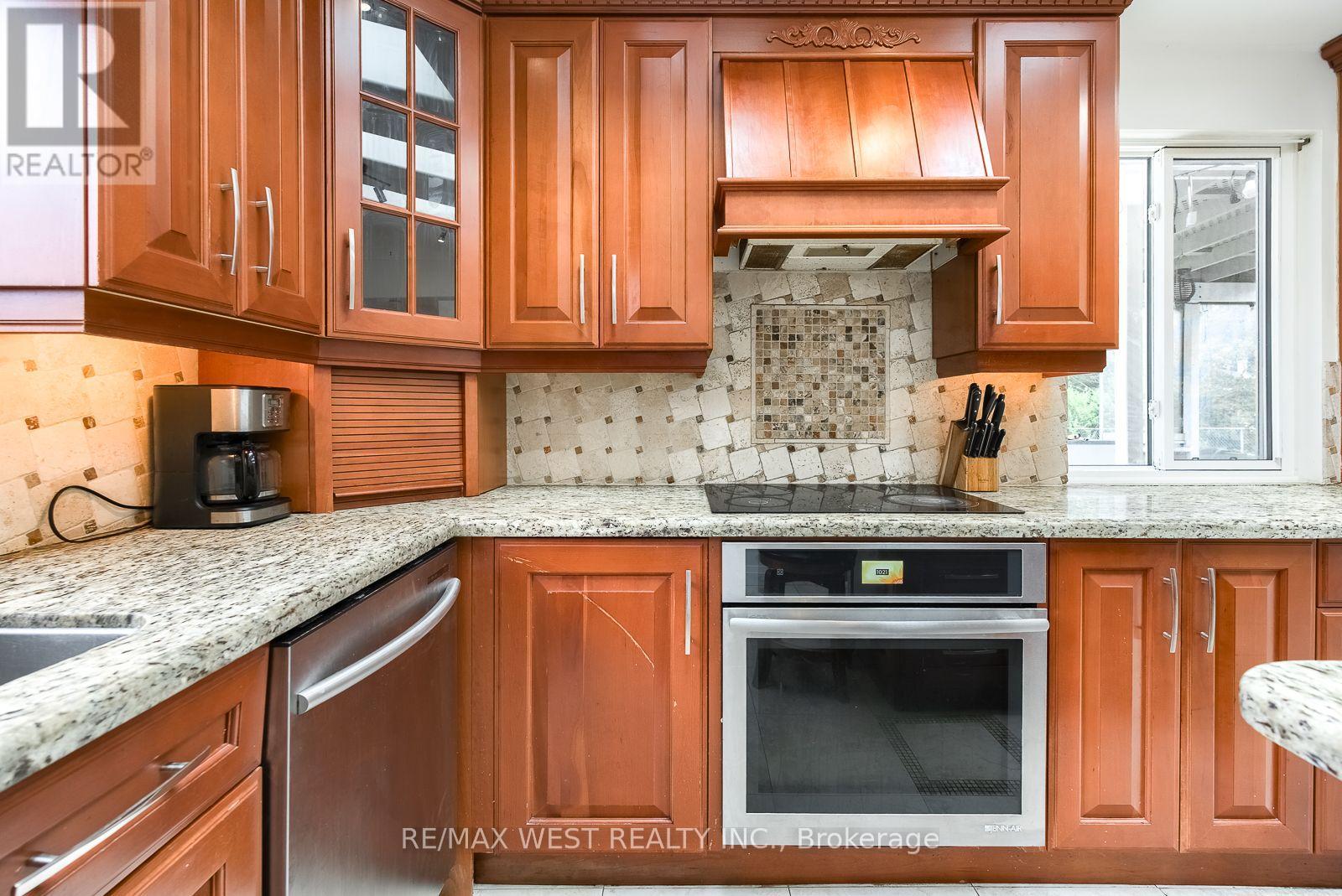 347 Karen Park Crescent, Mississauga, Ontario L5A 3C8 - Photo 17 - W13758418