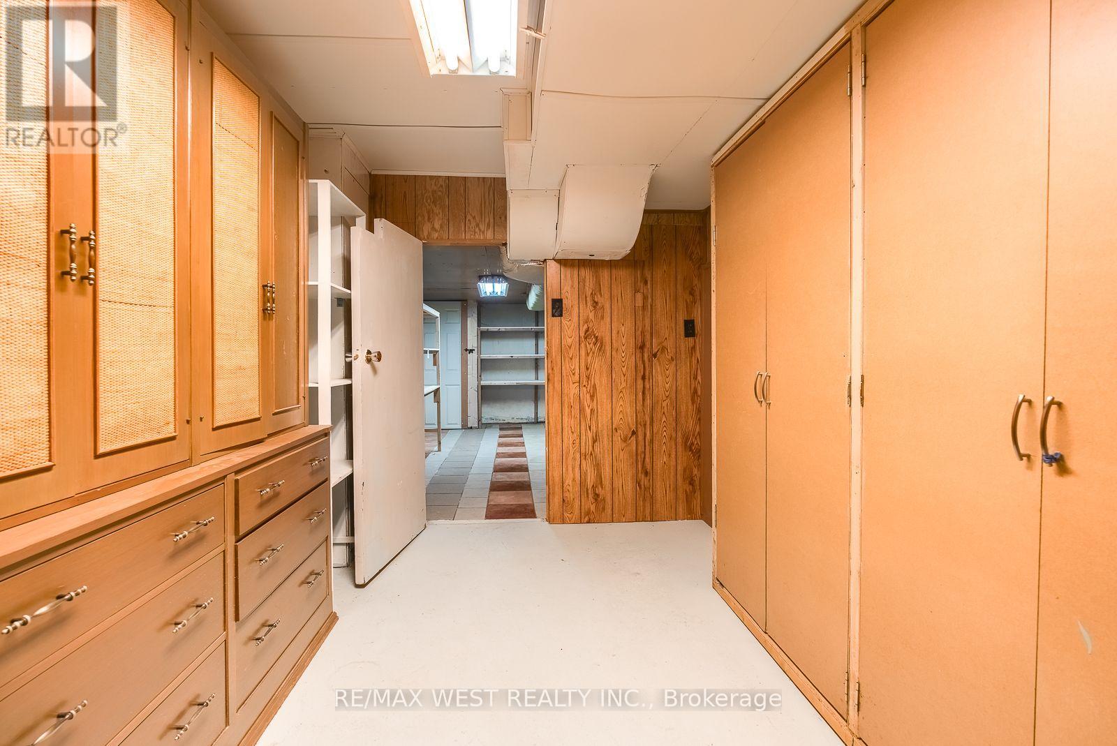 347 Karen Park Crescent, Mississauga, Ontario L5A 3C8 - Photo 35 - W13758418