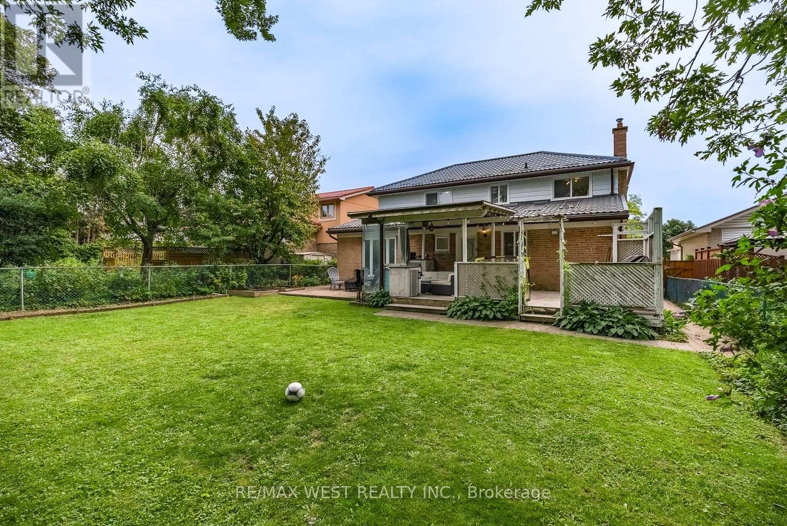 347 Karen Park Crescent, Mississauga, Ontario L5A 3C8 - Photo 39 - W13758418