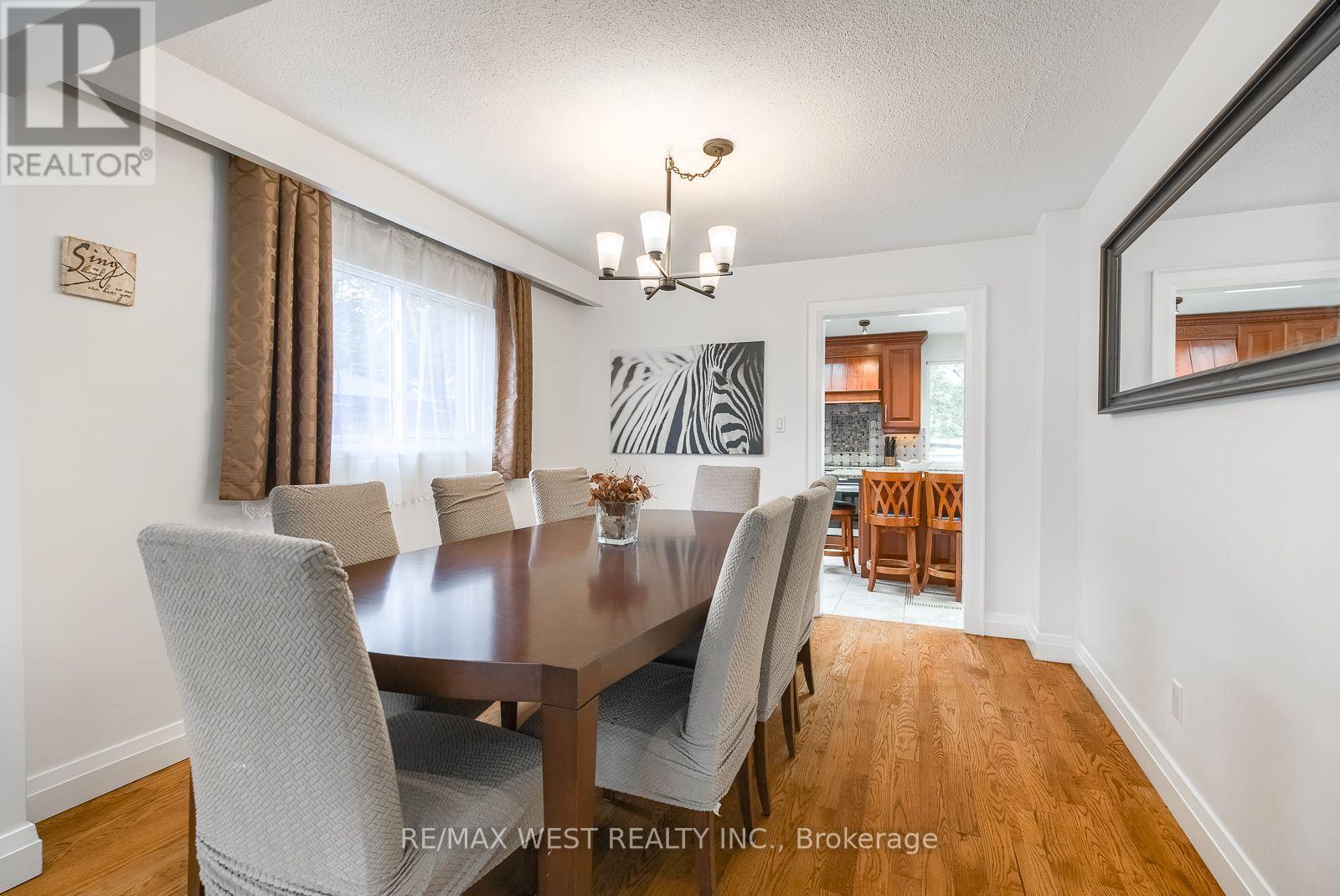 347 Karen Park Crescent, Mississauga, Ontario L5A 3C8 - Photo 9 - W13758418