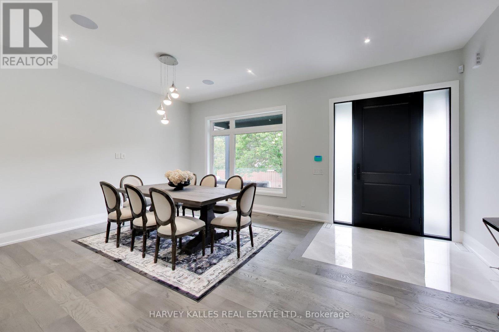 24 Ravenscrest Drive, Toronto, Ontario  M9B 5M7 - Photo 15 - W13758460