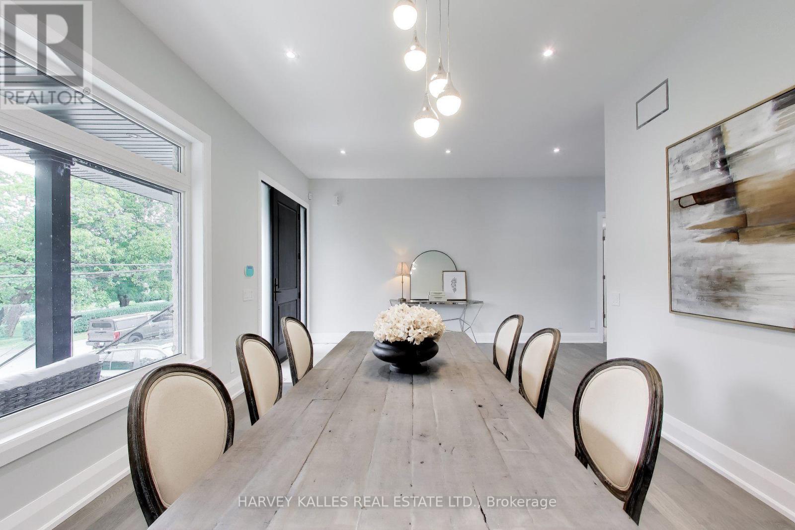 24 Ravenscrest Drive, Toronto, Ontario  M9B 5M7 - Photo 17 - W13758460