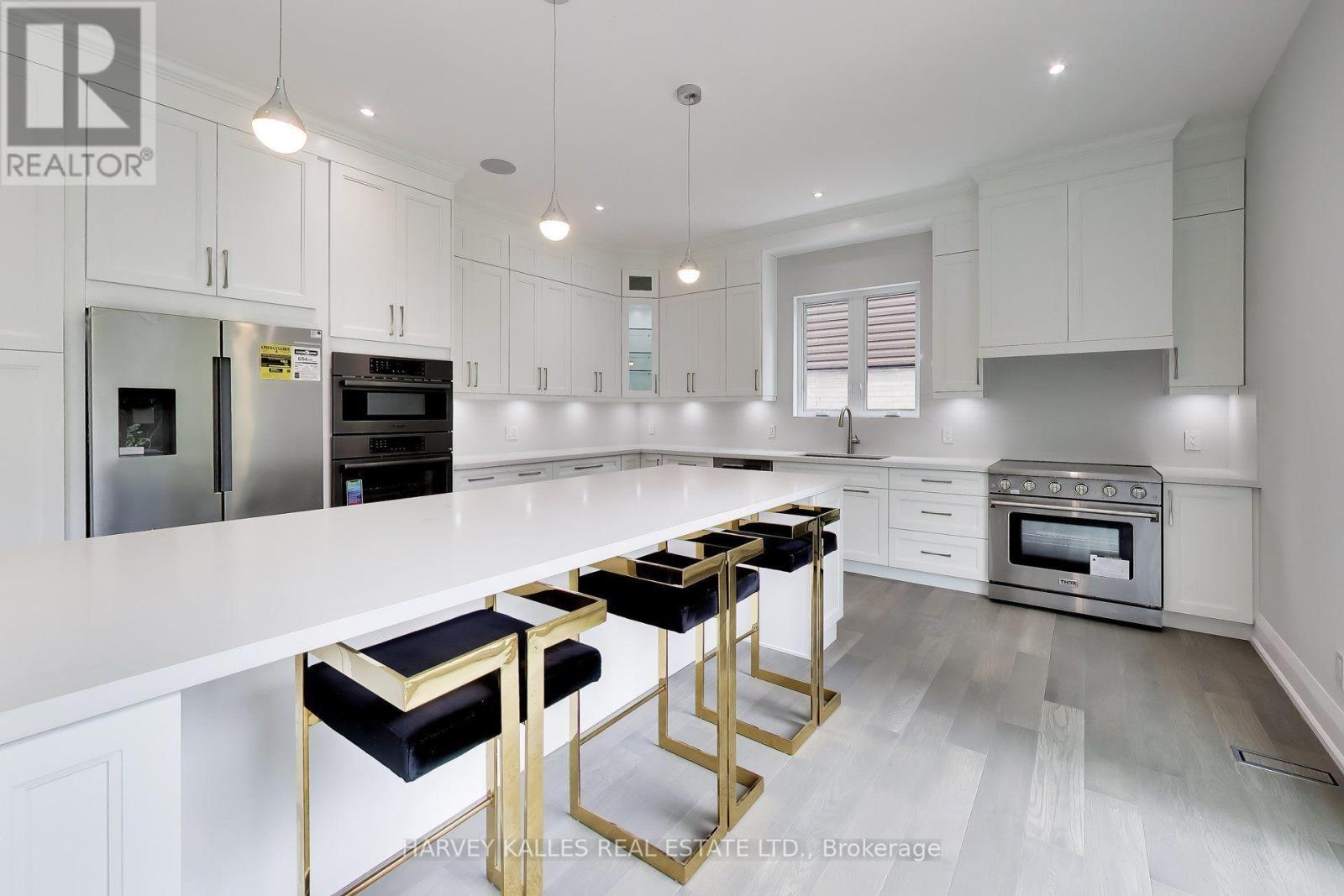 24 Ravenscrest Drive, Toronto, Ontario  M9B 5M7 - Photo 18 - W13758460