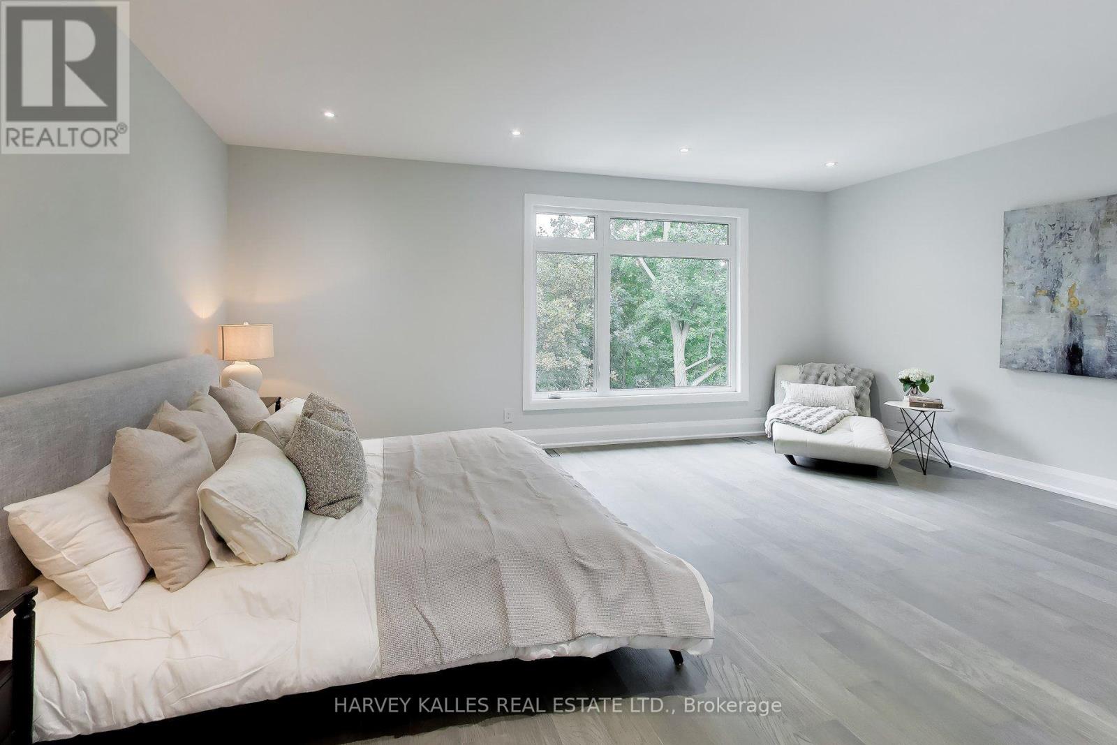 24 Ravenscrest Drive, Toronto, Ontario  M9B 5M7 - Photo 23 - W13758460