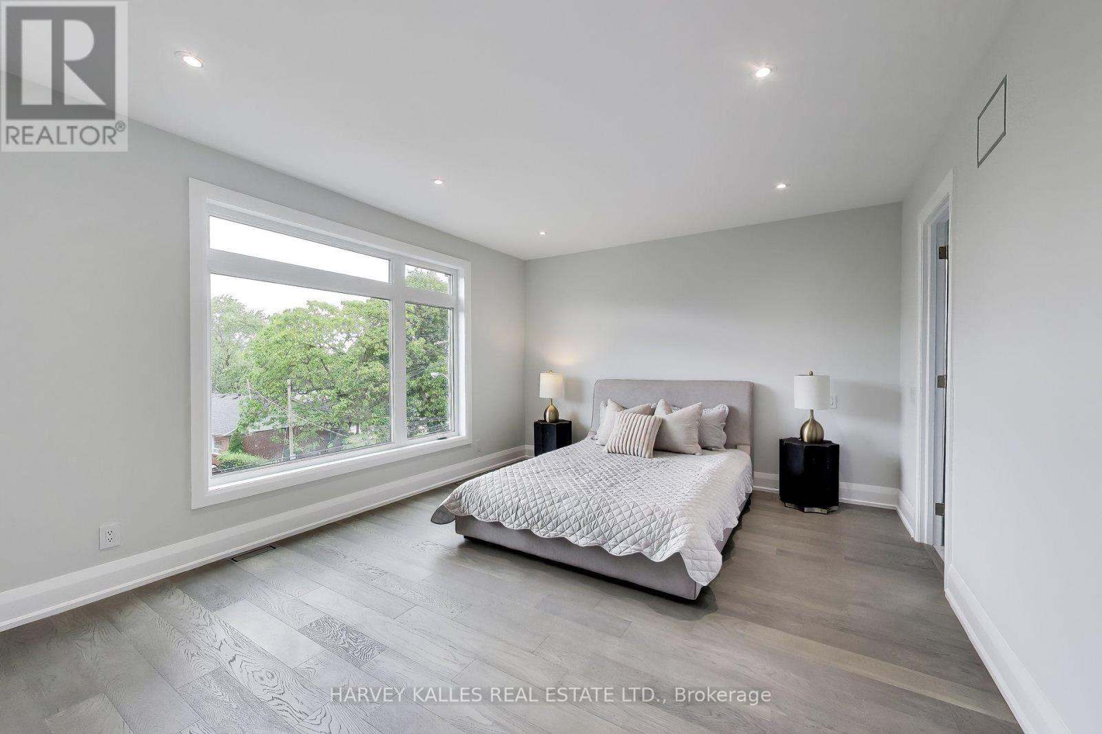 24 Ravenscrest Drive, Toronto, Ontario  M9B 5M7 - Photo 27 - W13758460