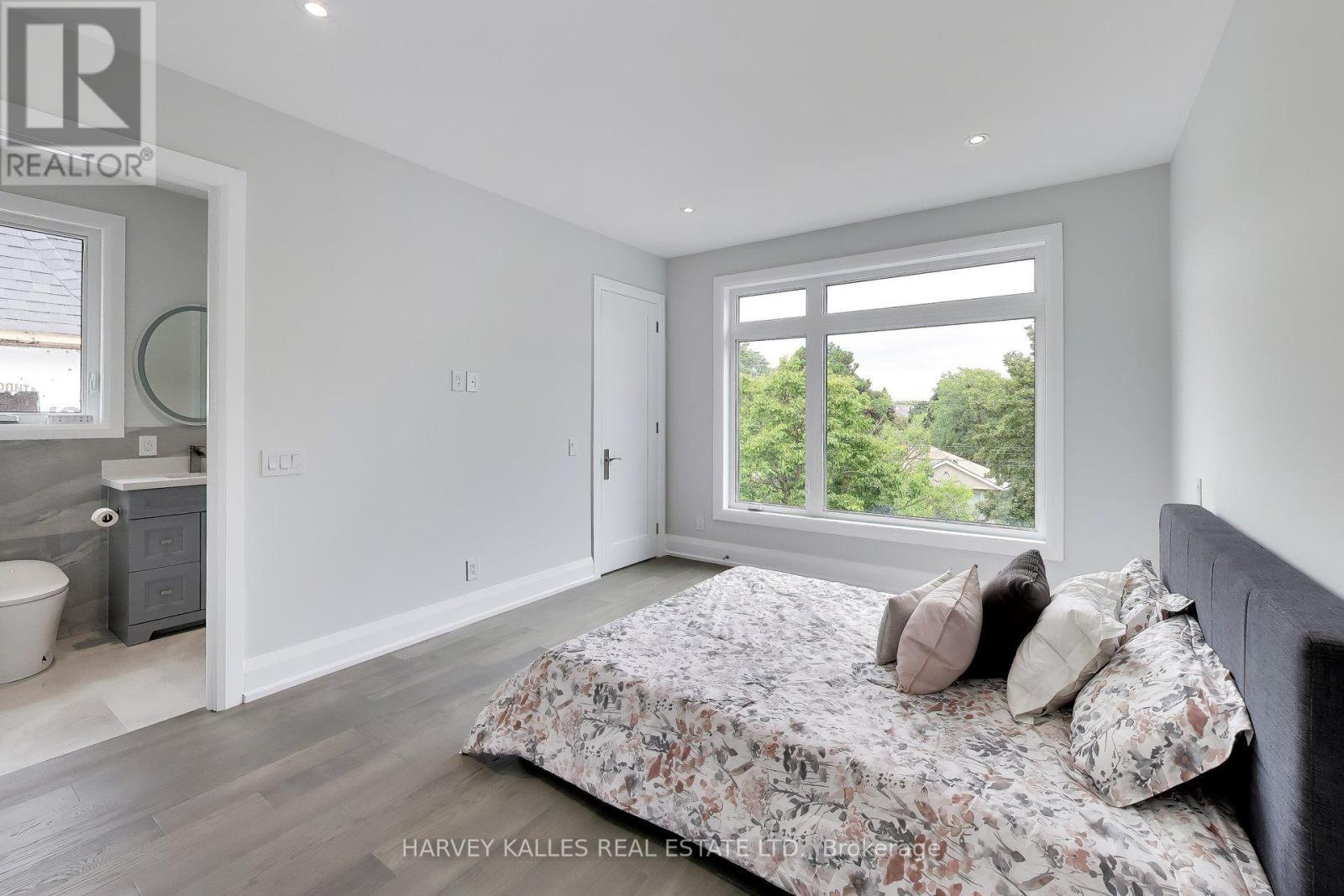 24 Ravenscrest Drive, Toronto, Ontario  M9B 5M7 - Photo 31 - W13758460