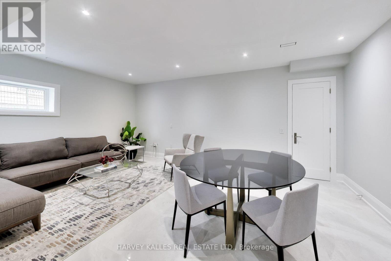 24 Ravenscrest Drive, Toronto, Ontario  M9B 5M7 - Photo 36 - W13758460
