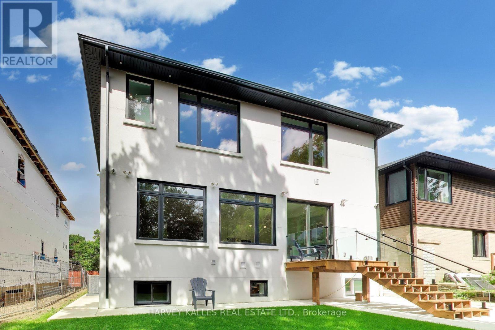24 Ravenscrest Drive, Toronto, Ontario  M9B 5M7 - Photo 7 - W13758460