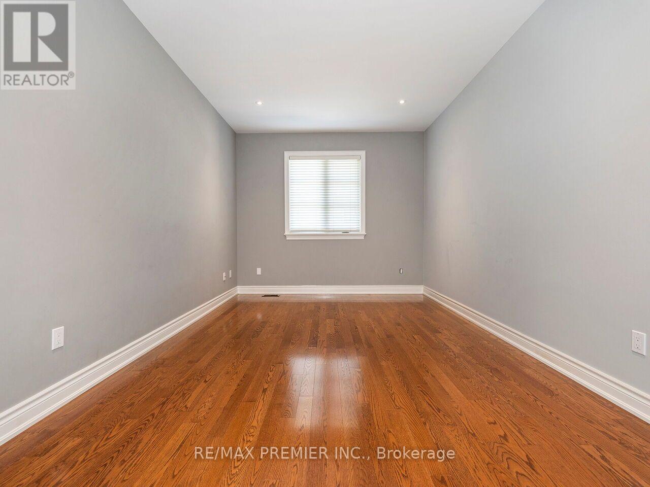 27 Gaydon Avenue, Toronto, Ontario  M9M 1G6 - Photo 15 - W13758586
