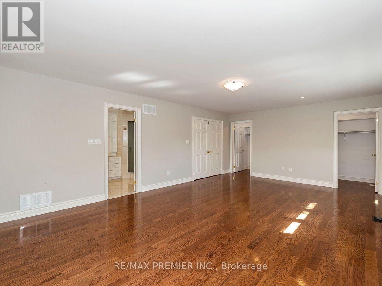 27 Gaydon Avenue, Toronto, Ontario  M9M 1G6 - Photo 17 - W13758586