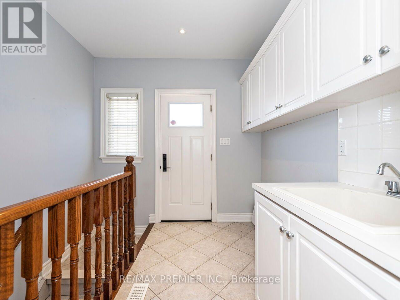 27 Gaydon Avenue, Toronto, Ontario  M9M 1G6 - Photo 26 - W13758586