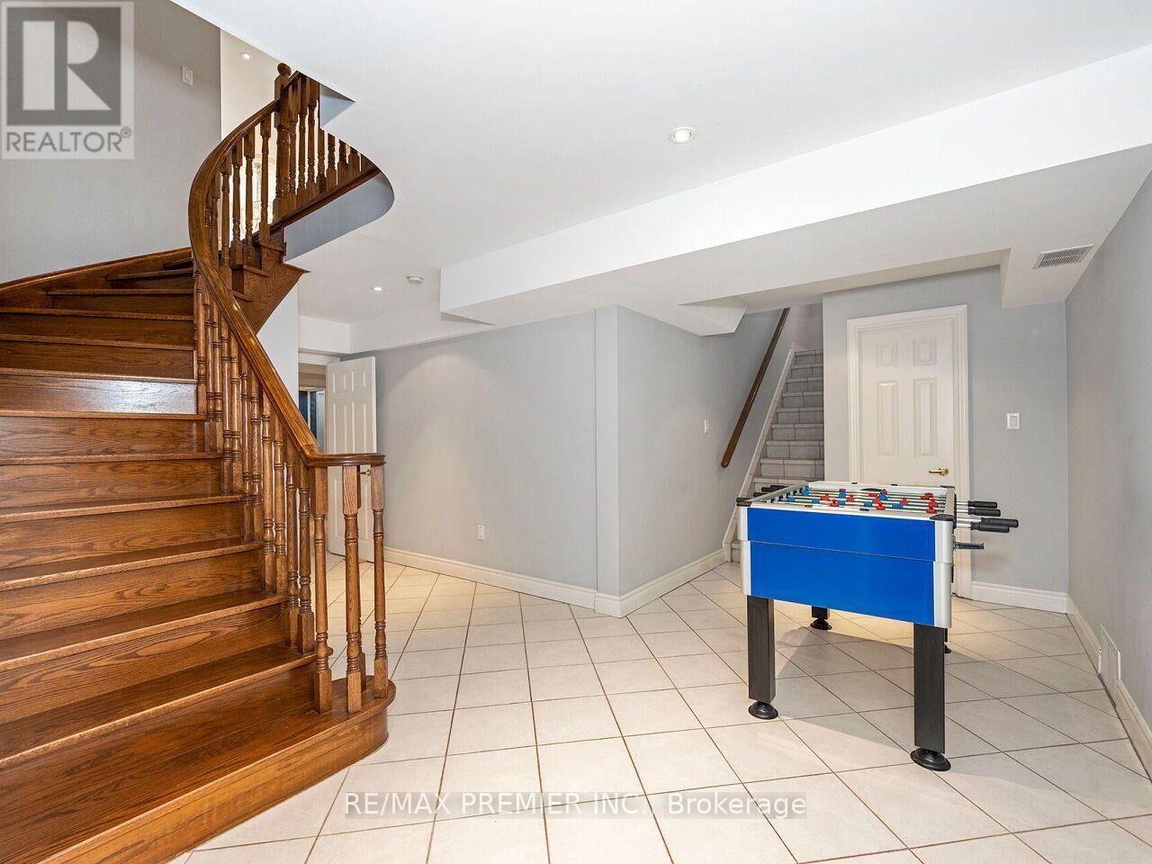 27 Gaydon Avenue, Toronto, Ontario  M9M 1G6 - Photo 28 - W13758586