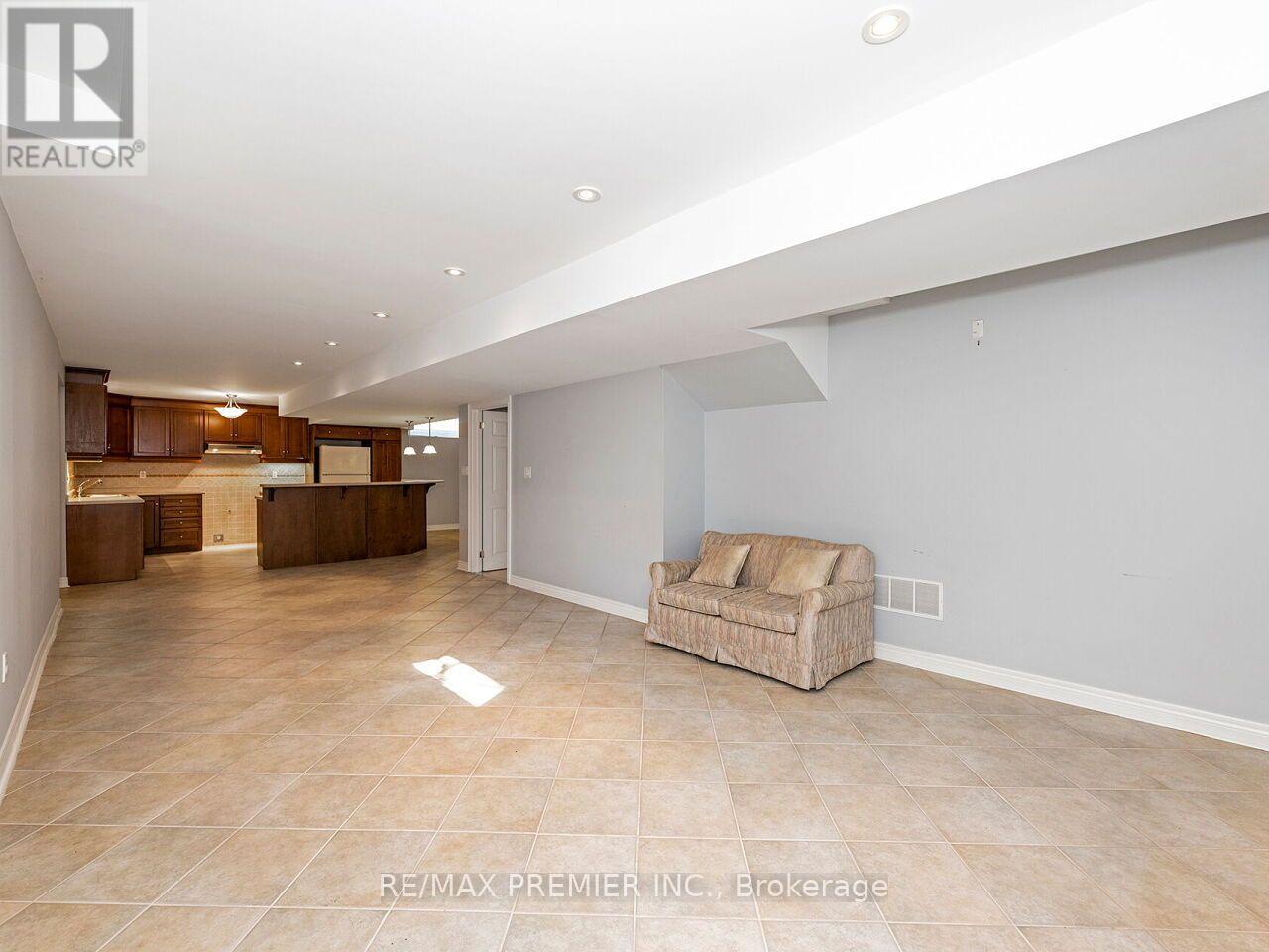 27 Gaydon Avenue, Toronto, Ontario  M9M 1G6 - Photo 34 - W13758586