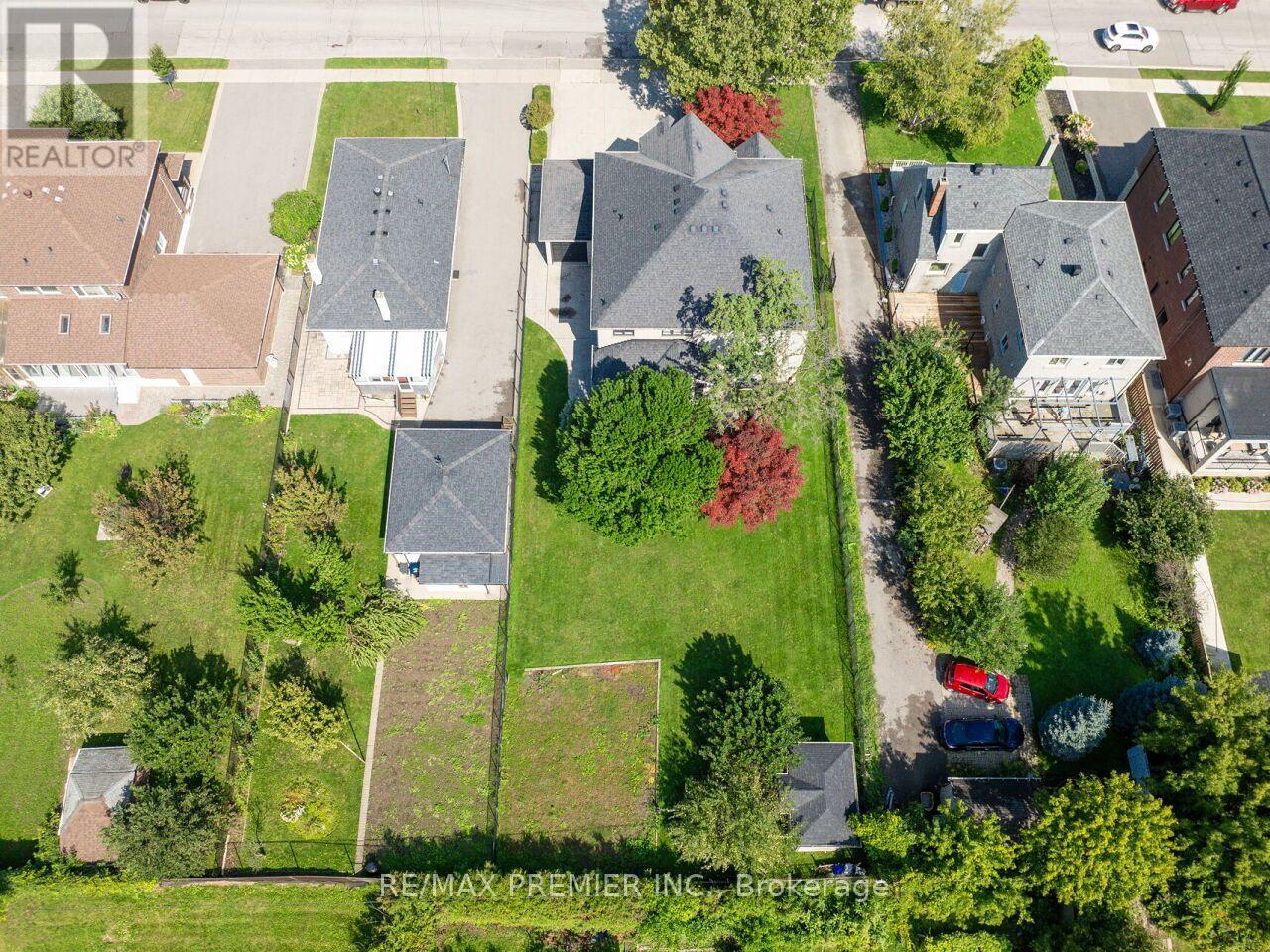 27 Gaydon Avenue, Toronto, Ontario  M9M 1G6 - Photo 43 - W13758586