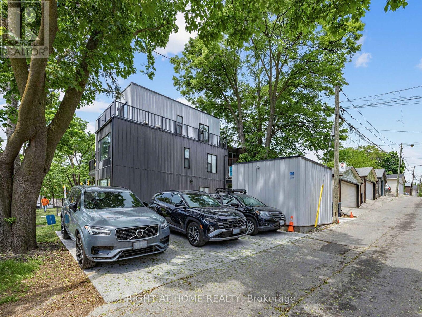 1 - 148 Glenlake Avenue, Toronto, Ontario  M6P 1E7 - Photo 23 - W13758592