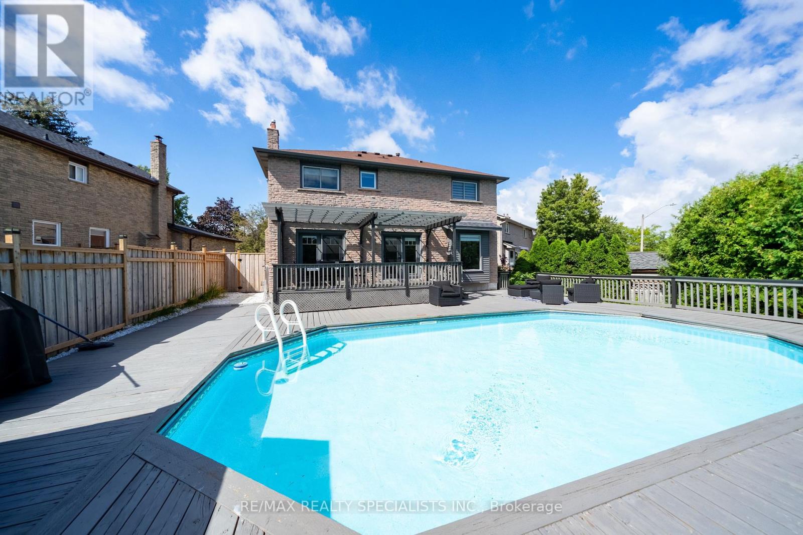4021 Sasha Court, Mississauga, Ontario  L4W 3K9 - Photo 39 - W13602958