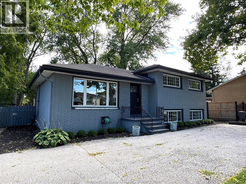 8177 Riverside Drive East, Windsor, Ontario  N8S 1E5 - Photo 2 - 26021956