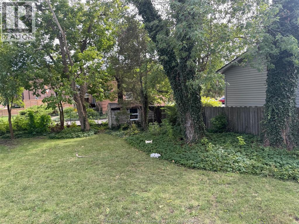 8177 Riverside Drive East, Windsor, Ontario  N8S 1E5 - Photo 40 - 26021956