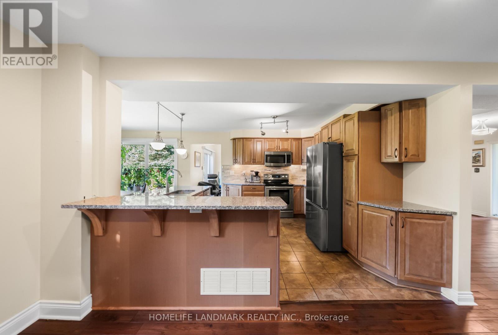 148 Burton Grove, King, Ontario  L7B 1C7 - Photo 15 - N13674542