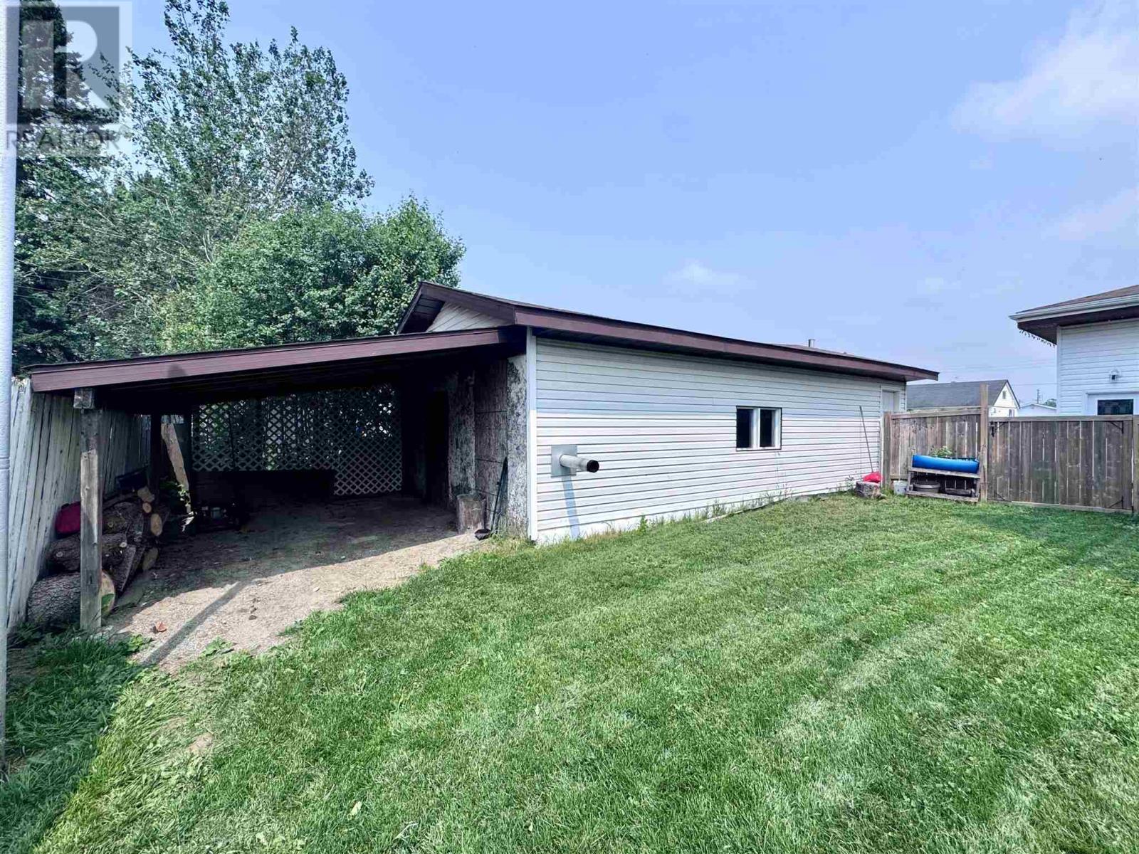 18 Wood Ave, Wawa, Ontario  P0S 1K0 - Photo 32 - SM261906