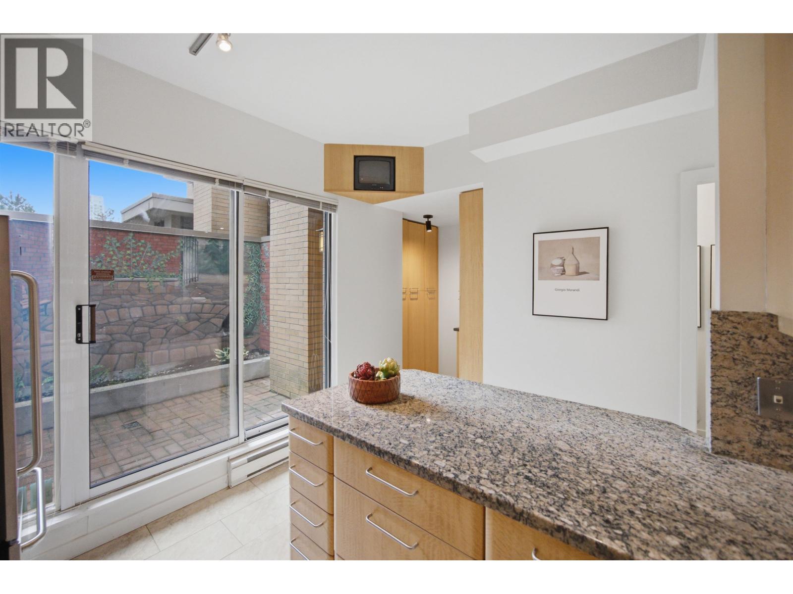 1182 Richards Street, Vancouver, British Columbia  V6B 3E6 - Photo 16 - R3162082