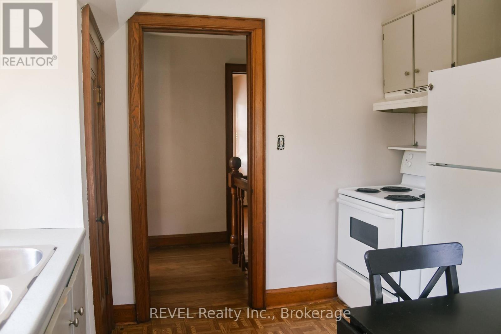 Upper - 55 Maple Street, St. Catharines, Ontario  L2R 2A8 - Photo 18 - X13758614