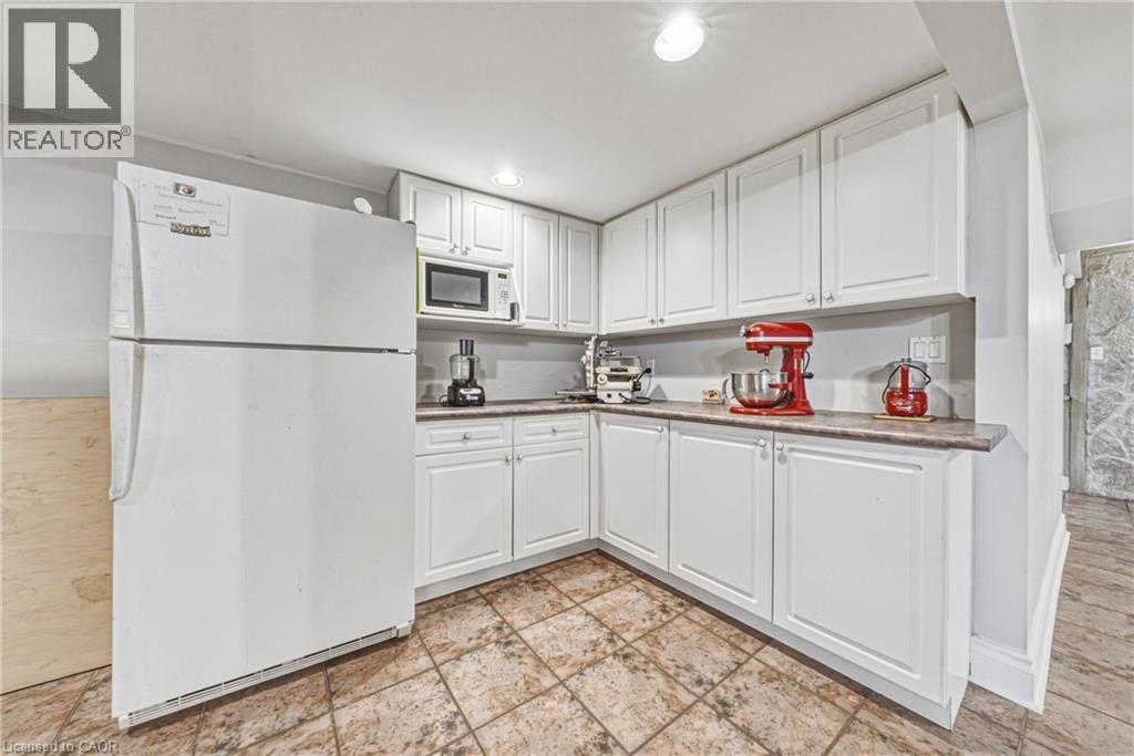 90 Fairington Crescent, Hamilton, Ontario  L8E 3N4 - Photo 33 - 40861231