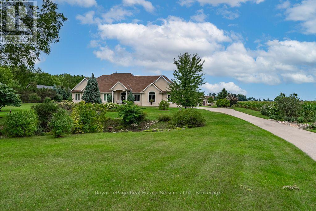 365 ROBINSON ROAD, Brant, Ontario
