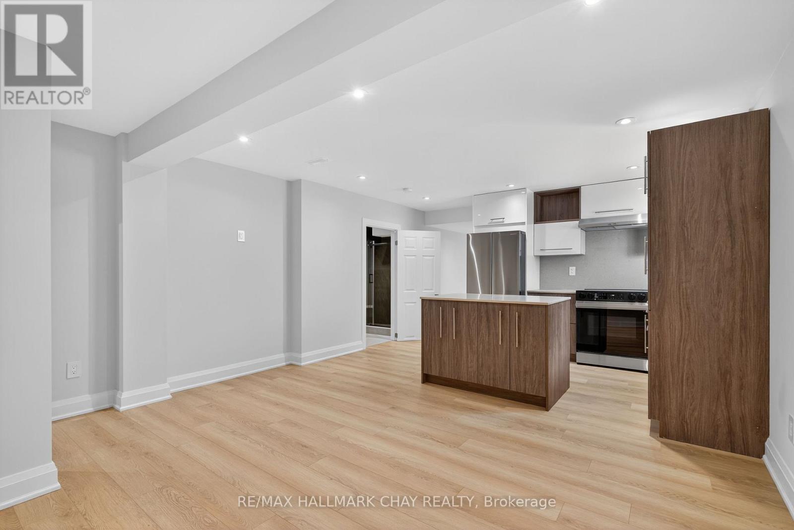 110 Glendower Crescent, Georgina, Ontario  L4P 0A2 - Photo 25 - N13758610