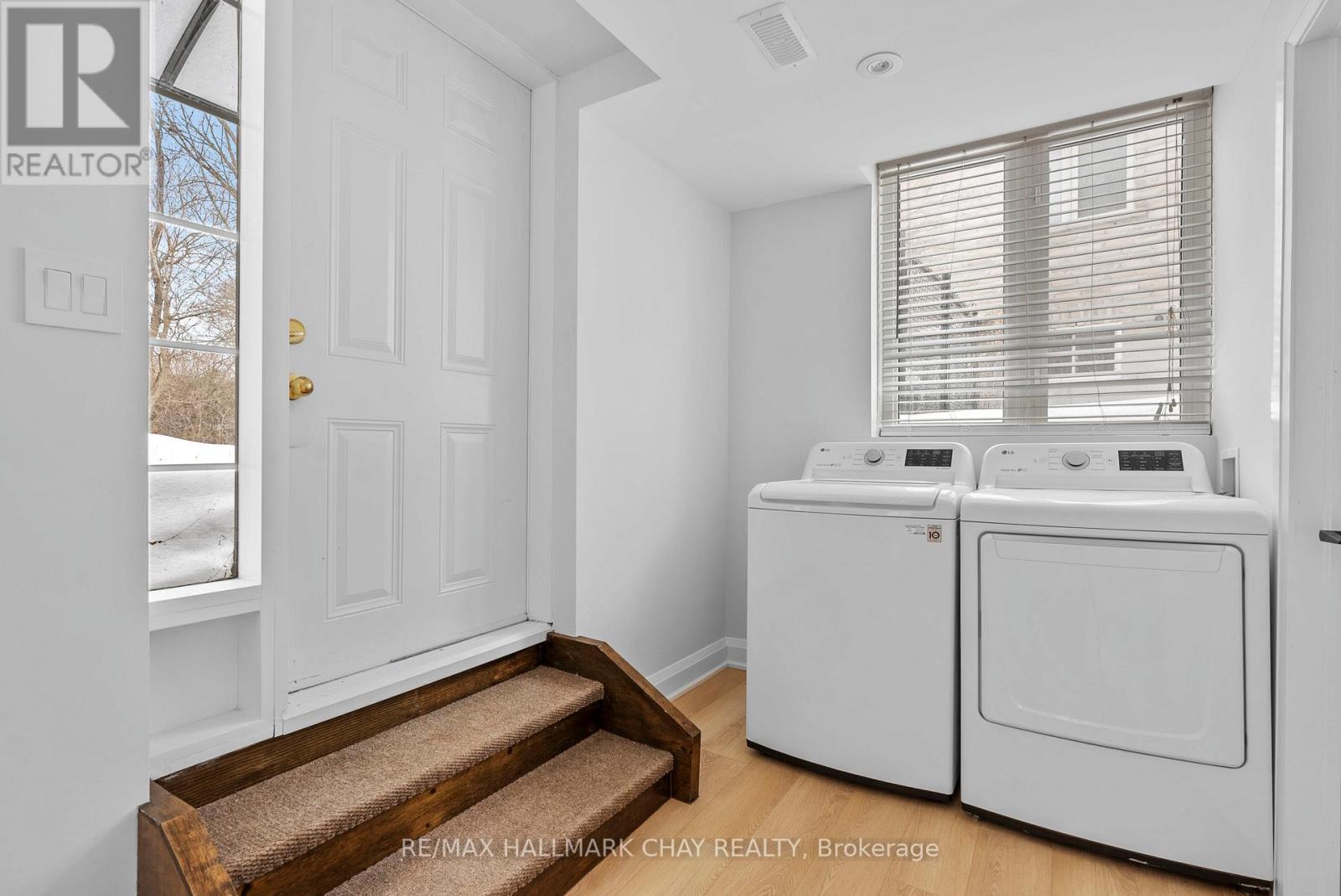 110 Glendower Crescent, Georgina, Ontario  L4P 0A2 - Photo 31 - N13758610