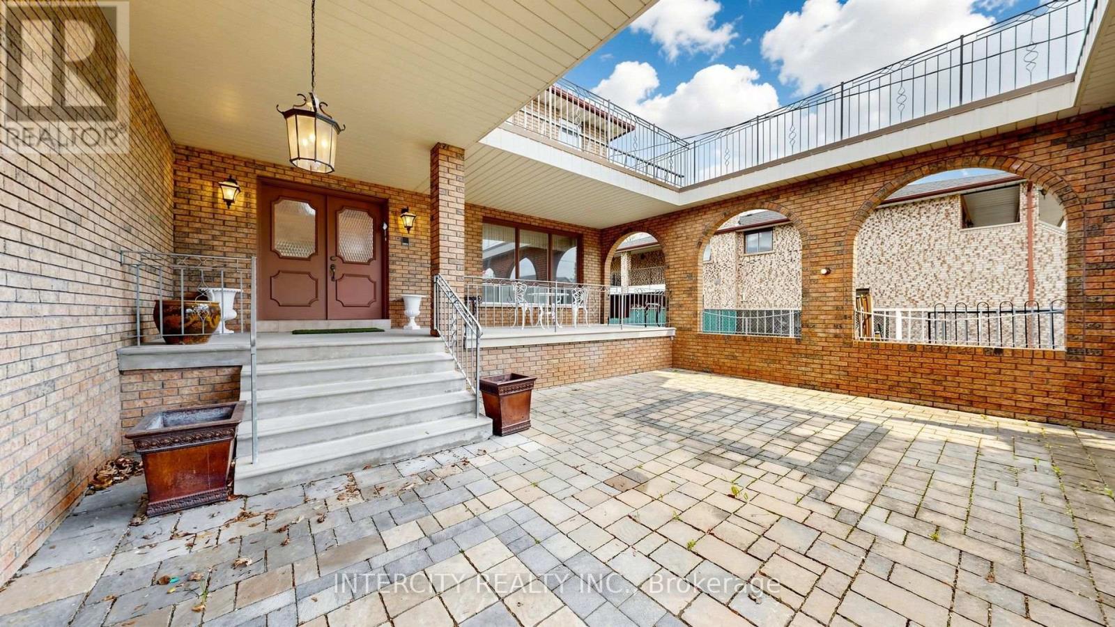 76 Spruce Avenue, Richmond Hill (South Richvale), Ontario  L4C 6W1 - Photo 3 - N13758642