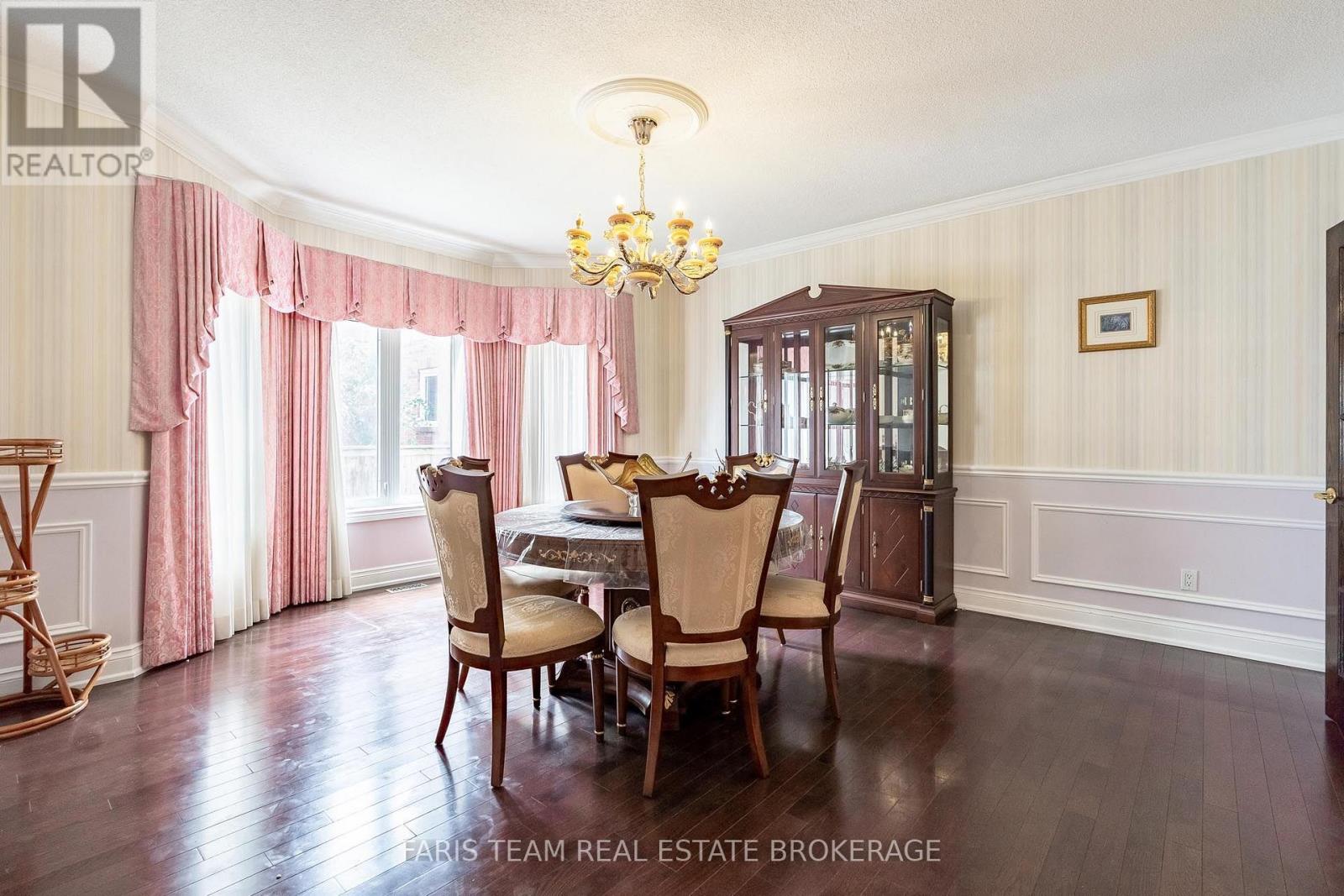 15 Clarendon Drive, Richmond Hill (Bayview Hill), Ontario  L4B 2Z4 - Photo 11 - N13758710