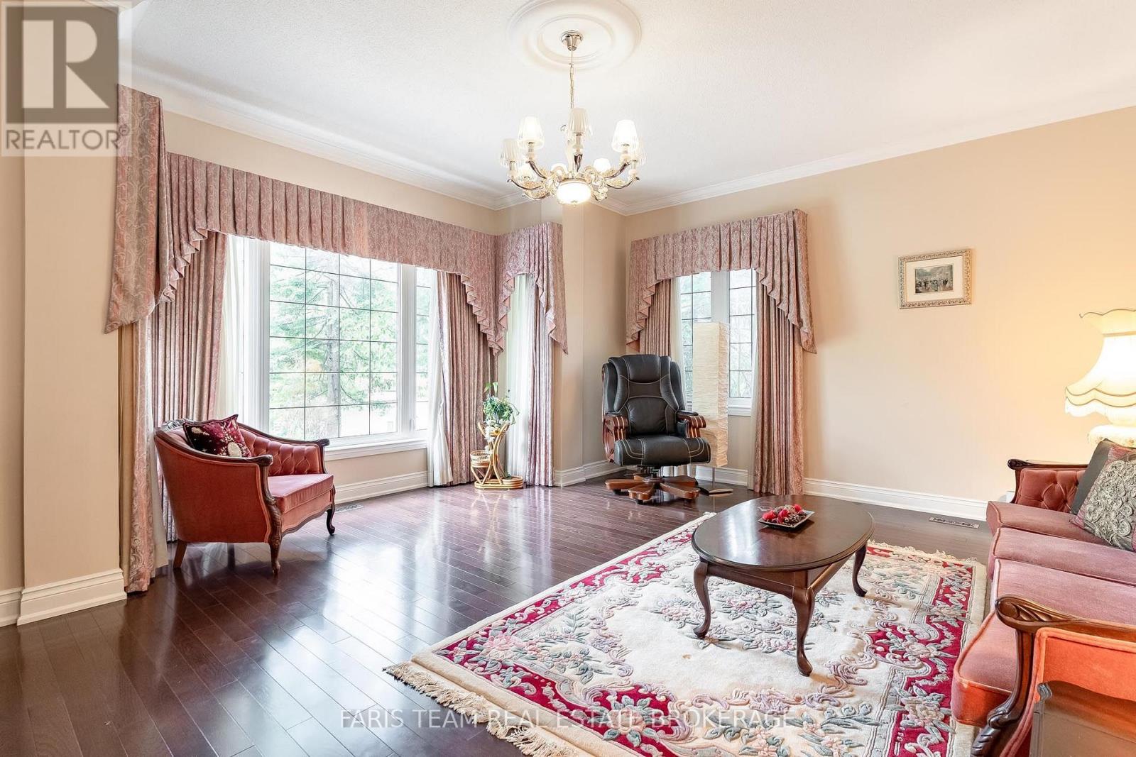 15 Clarendon Drive, Richmond Hill (Bayview Hill), Ontario  L4B 2Z4 - Photo 13 - N13758710
