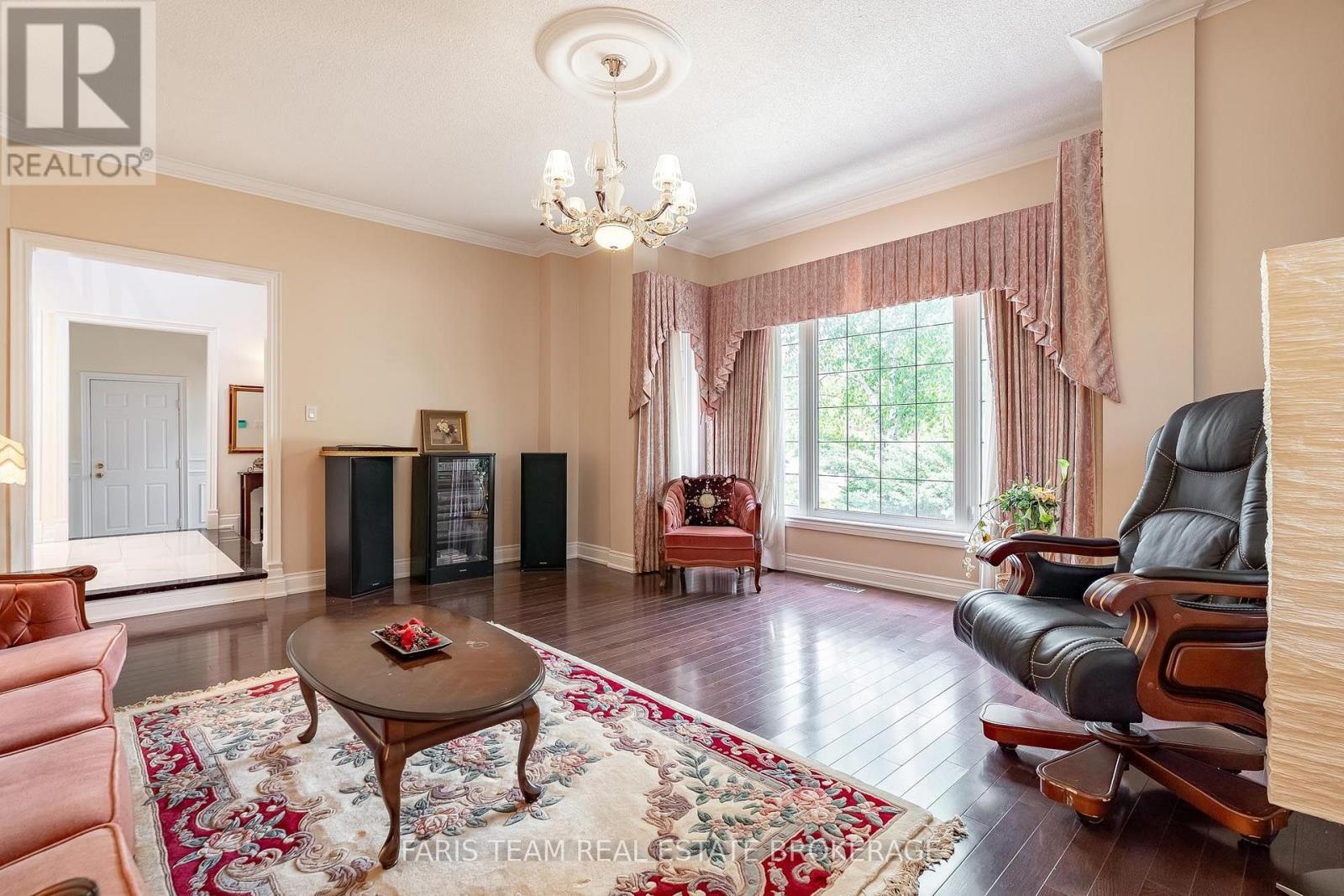 15 Clarendon Drive, Richmond Hill (Bayview Hill), Ontario  L4B 2Z4 - Photo 14 - N13758710
