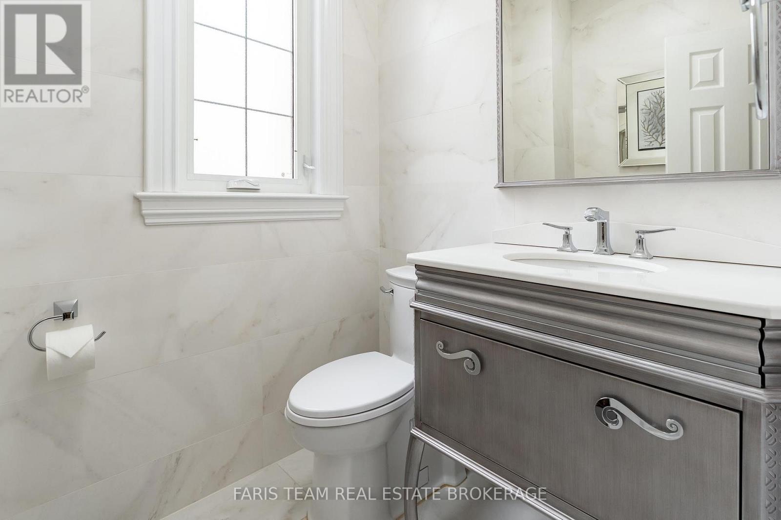 15 Clarendon Drive, Richmond Hill (Bayview Hill), Ontario  L4B 2Z4 - Photo 16 - N13758710