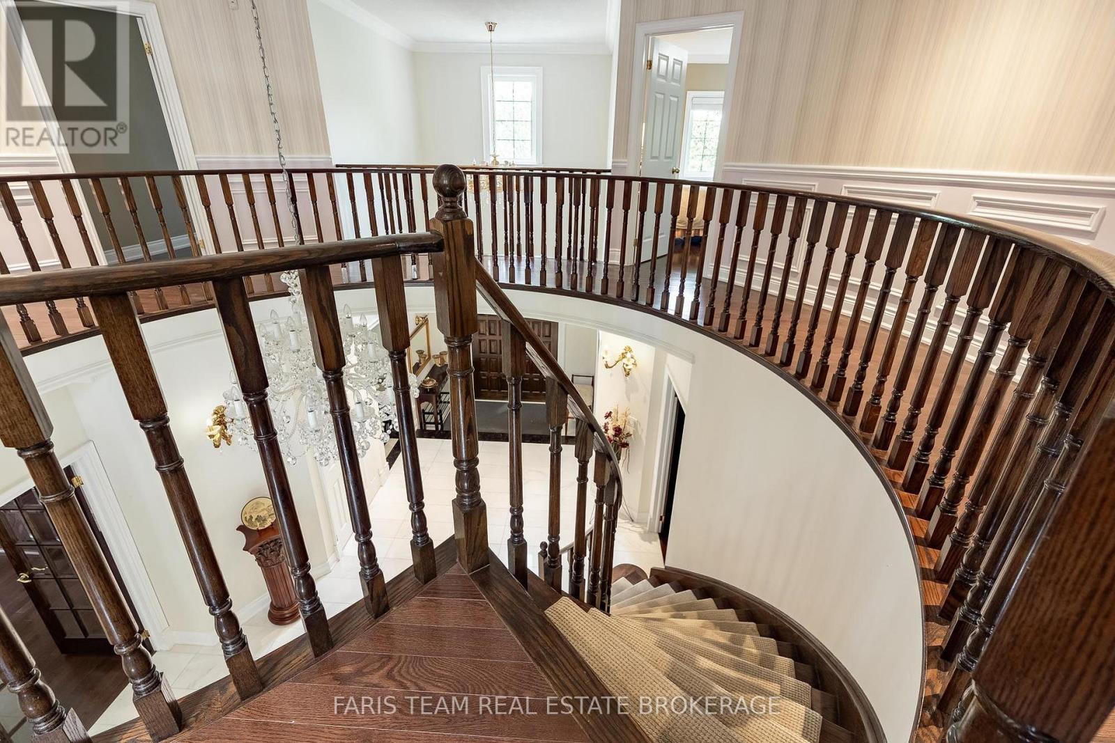 15 Clarendon Drive, Richmond Hill (Bayview Hill), Ontario  L4B 2Z4 - Photo 18 - N13758710