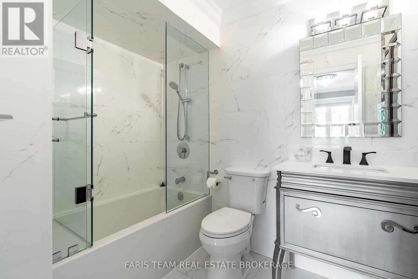 15 Clarendon Drive, Richmond Hill (Bayview Hill), Ontario  L4B 2Z4 - Photo 25 - N13758710
