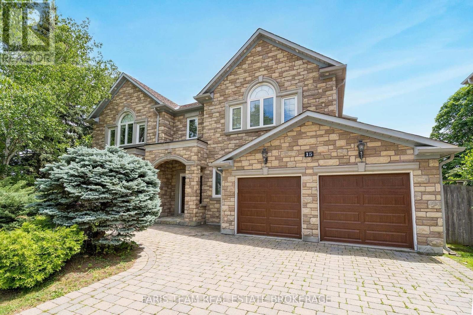 15 Clarendon Drive, Richmond Hill (Bayview Hill), Ontario  L4B 2Z4 - Photo 3 - N13758710